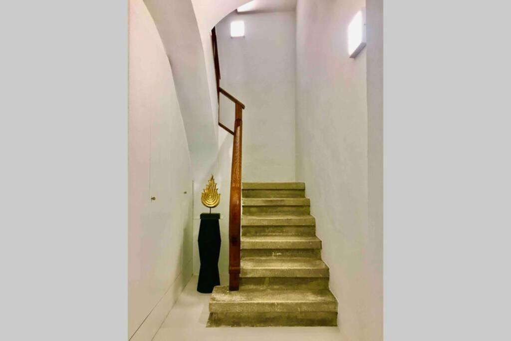 フィゲラスLoft De Diseno Con Balconアパートメント エクステリア 写真
